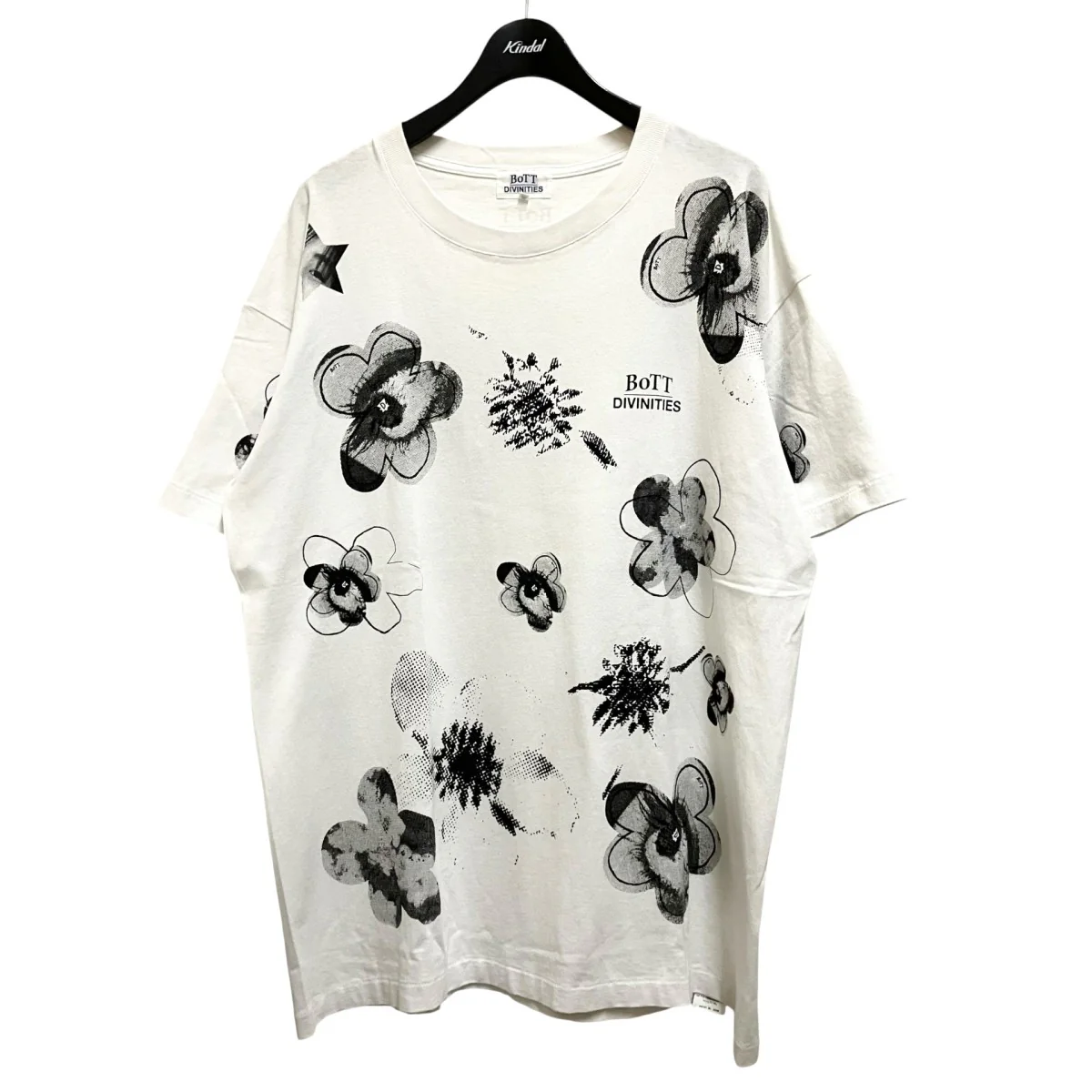 フラワープリントTシャツ